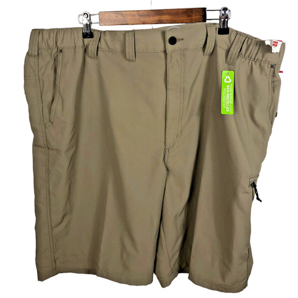 Wrangler Outdoor Performance Zip Cargo Shorts 46 Tan Brown Mens NEW Relaxed Fit - Picture 1 of 7